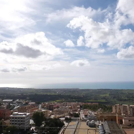 Temples And Sea View * أغريجنتو